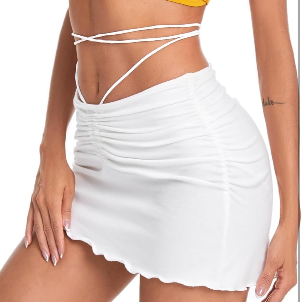 Drawstring Ruched mini skort / mini skirt | S | white | NEW - Picture 4 of 9